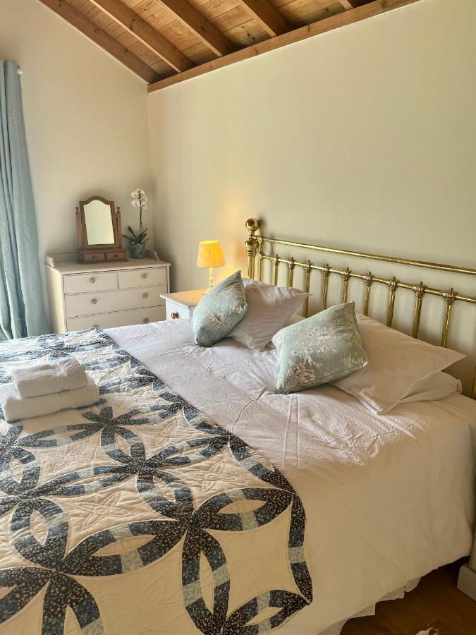 The Billiard Room - Cosy Country Retreat Abergavenny Exterior foto